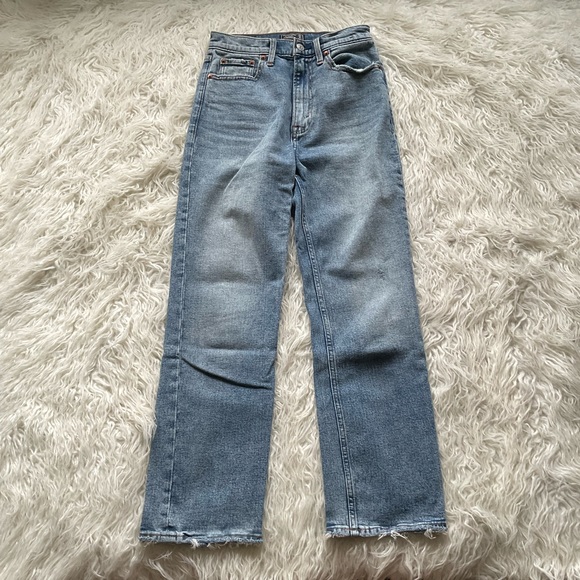Abercrombie & Fitch Denim - Abercrombie & Fitch Ultra High Rise Distressed Straight Jeans